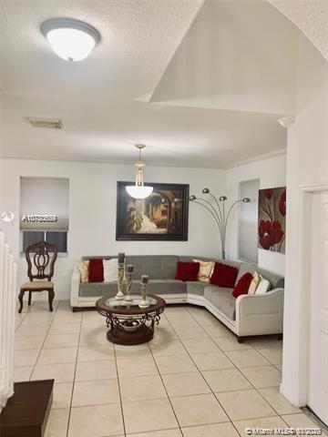6341 Southwest 157th Place Miami, FL 33193 - Photo 4 of 16