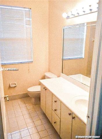 6341 Southwest 157th Place Miami, FL 33193 - Photo 7 of 16