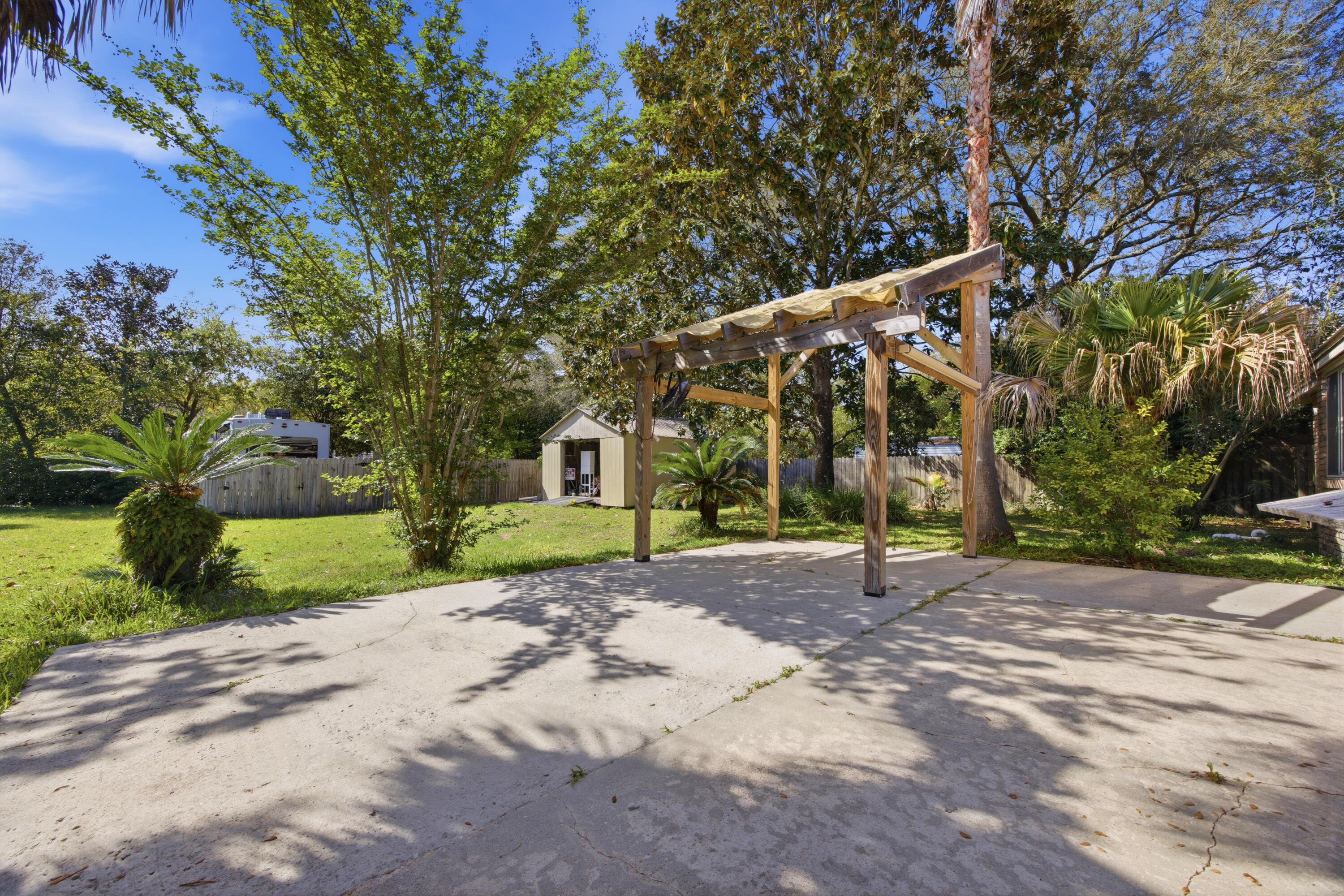 157 Country Club Road Shalimar, FL 32579 - Photo 46 of 72 E79A1383