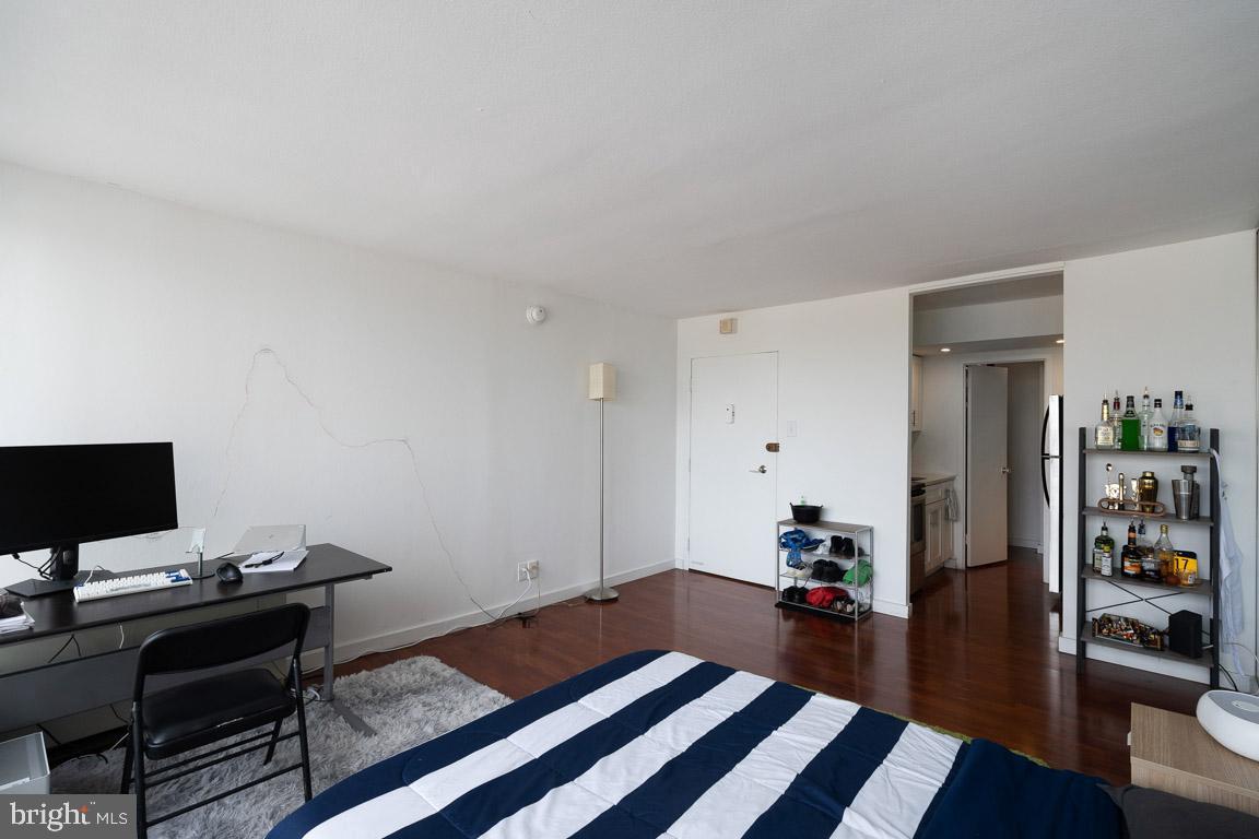 224 West Rittenhouse Square, Unit 1415B Philadelphia, PA 19103 - Photo 4 of 15 Gallery Image 4