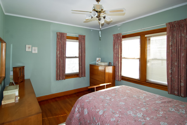 160 East Burlington Street Riverside, IL 60546 - Photo 6 of 10