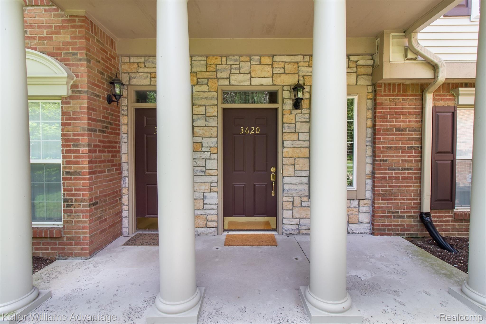3620 Oakmonte Boulevard Rochester, MI 48306 - Photo 27 of 41 OakmonteBlvd_3620_Exterior_06.jpg