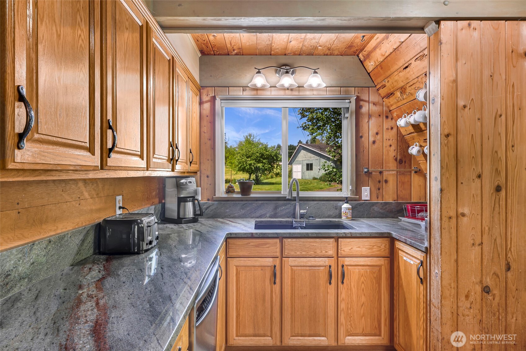 1418 East Blackburn Road Mount Vernon, WA 98274 - Photo 12 of 40