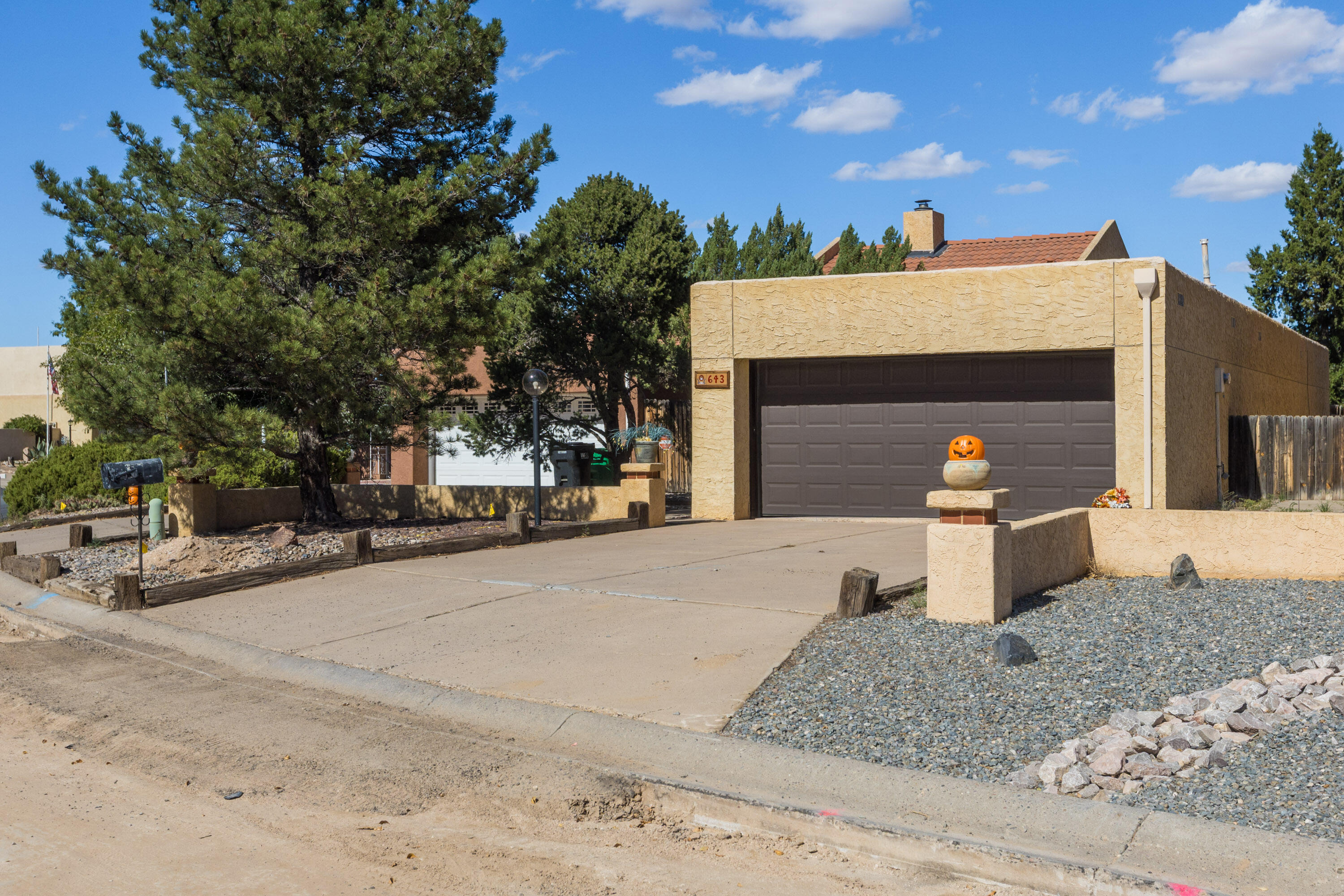 643 Lakeview Circle Southeast Rio Rancho, NM 87124 - Photo 1 of 1 Gallery Image 1