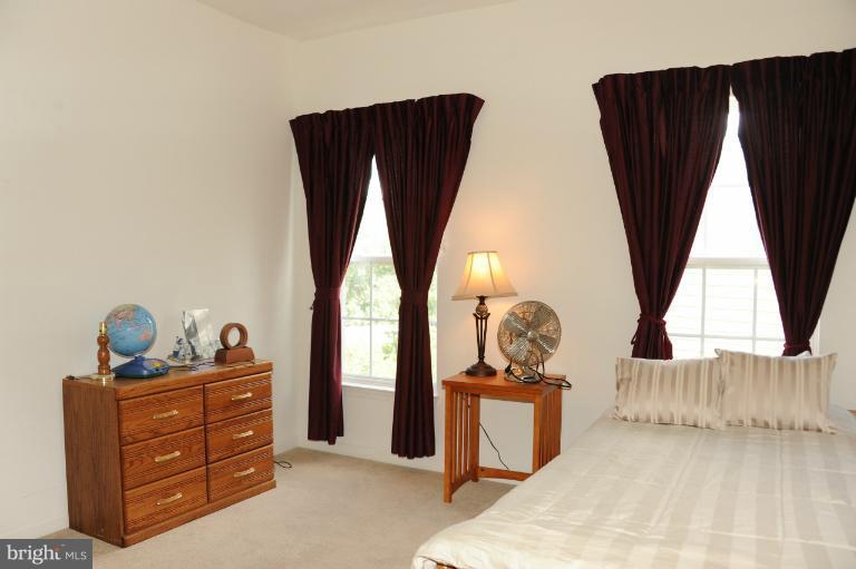7230 Rita Gray Loop Alexandria, VA 22315 - Photo 22 of 30 Fourth Bedroom