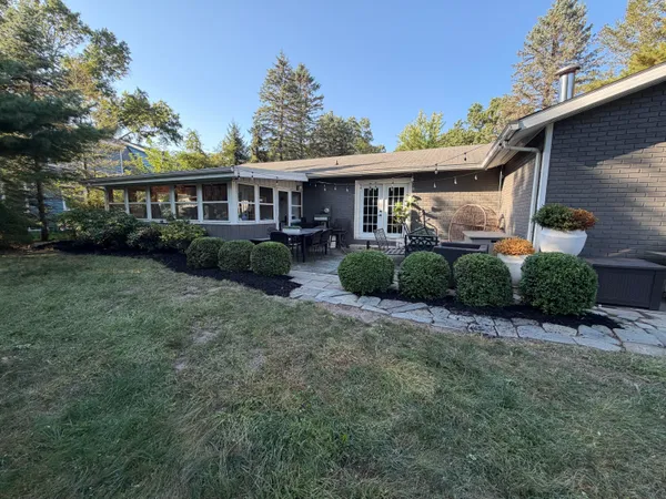 $999,999 | 10510 Kissman Drive, Union Pier, MI 49129