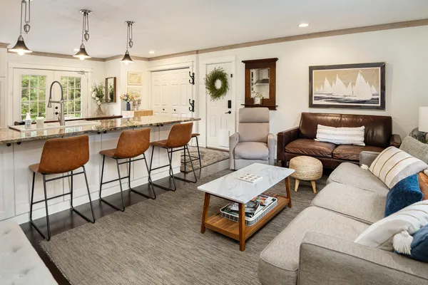 $999,999 | 10510 Kissman Drive, Union Pier, MI 49129