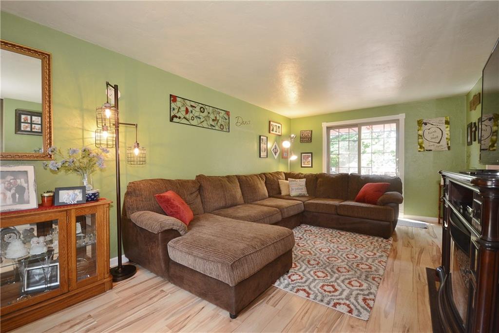 744 Highview Road Pittsburgh, PA 15234 - Photo 6 of 24
