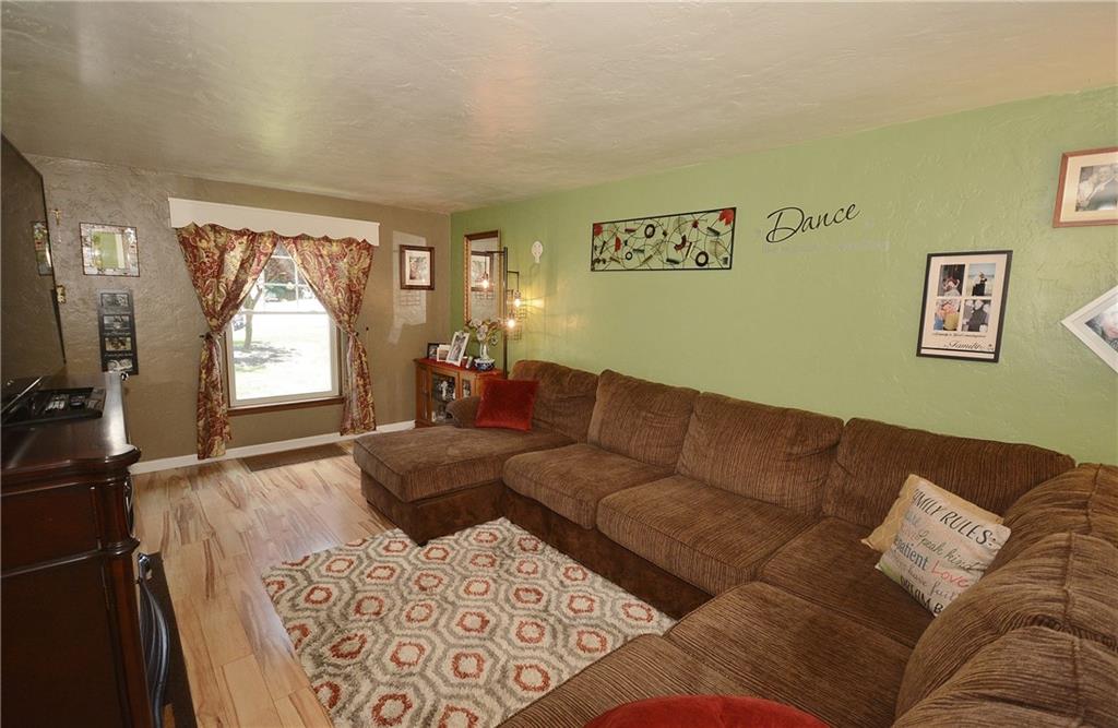 744 Highview Road Pittsburgh, PA 15234 - Photo 7 of 24