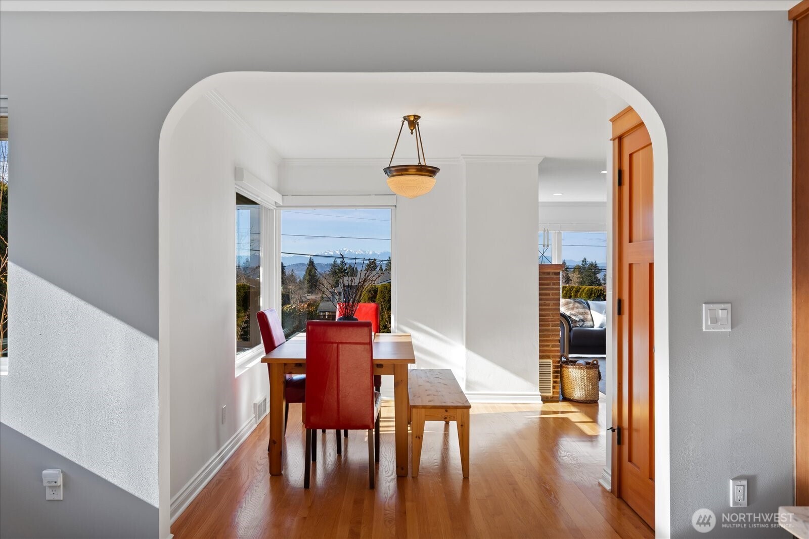 910 9th Avenue North Edmonds, WA 98020 - Photo 14 of 39