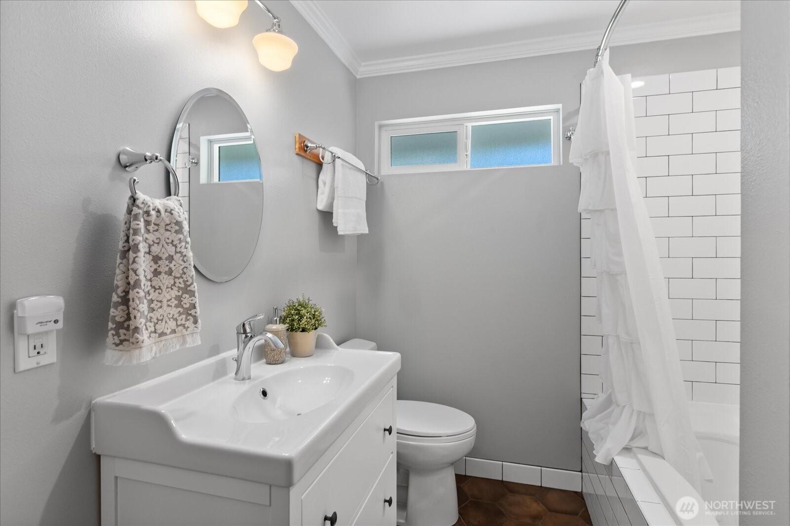 910 9th Avenue North Edmonds, WA 98020 - Photo 21 of 39