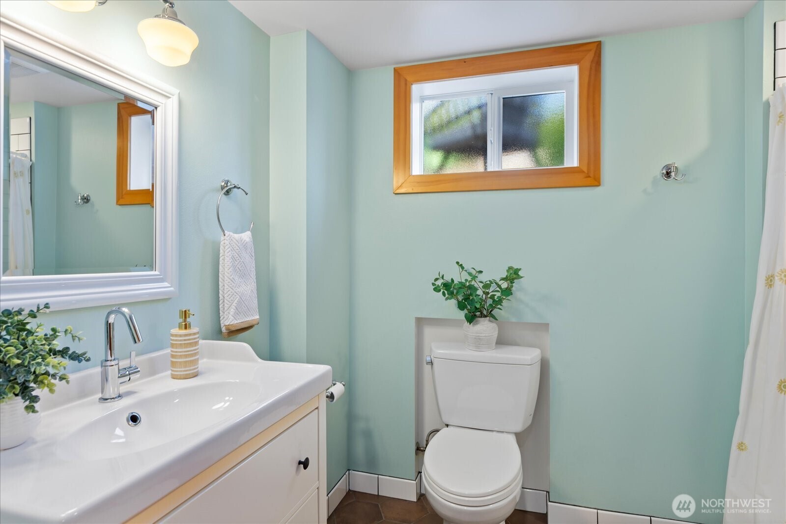 910 9th Avenue North Edmonds, WA 98020 - Photo 28 of 39