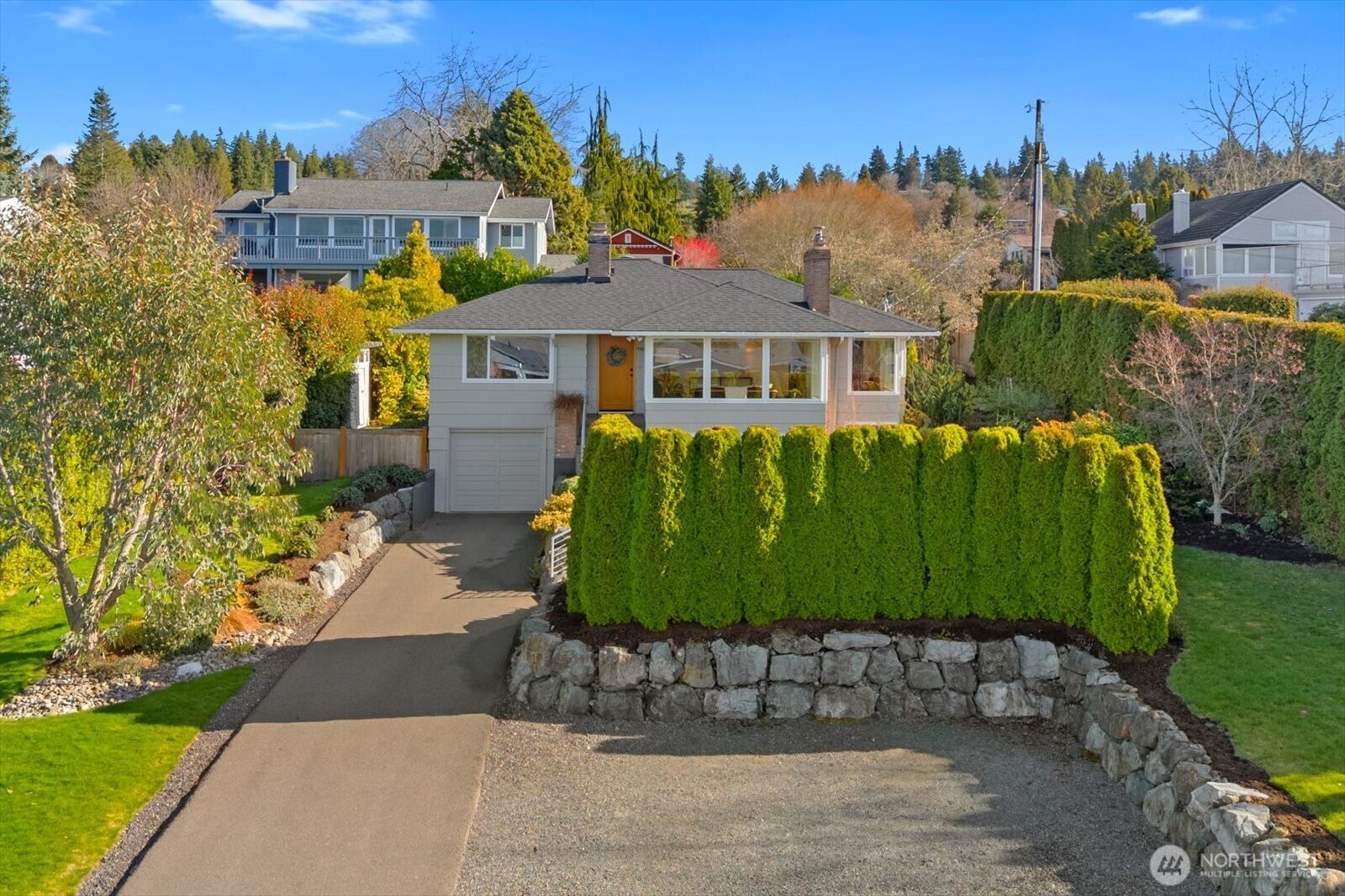 910 9th Avenue North Edmonds, WA 98020 - Photo 3 of 39