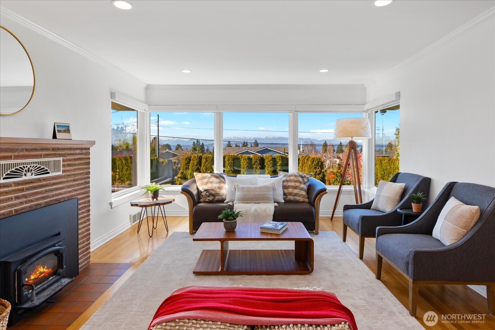 910 9th Avenue North Edmonds, WA 98020 - Photo 10 of 39