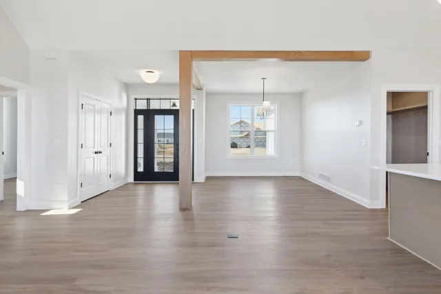 $575,000 | 610 Field Point Street, Roberts, WI 54023