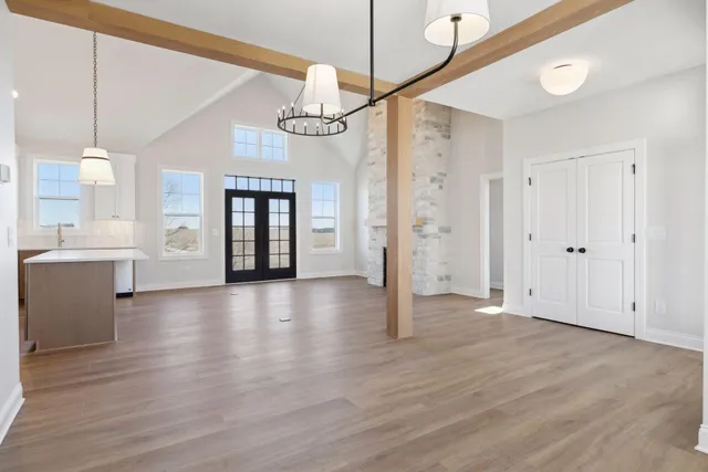 $575,000 | 610 Field Point Street, Roberts, WI 54023