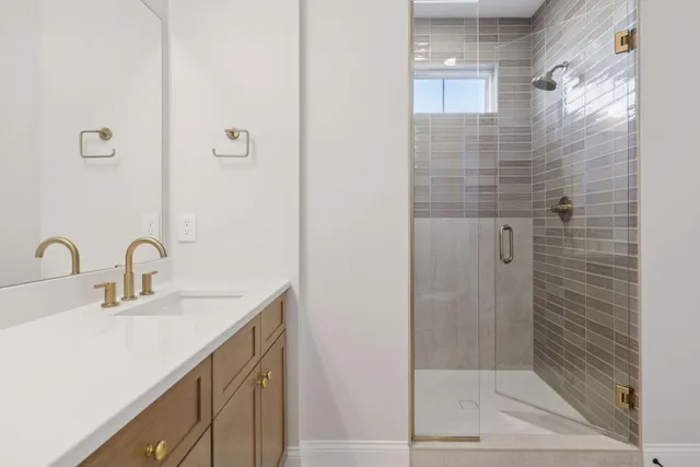 $575,000 | 610 Field Point Street, Roberts, WI 54023