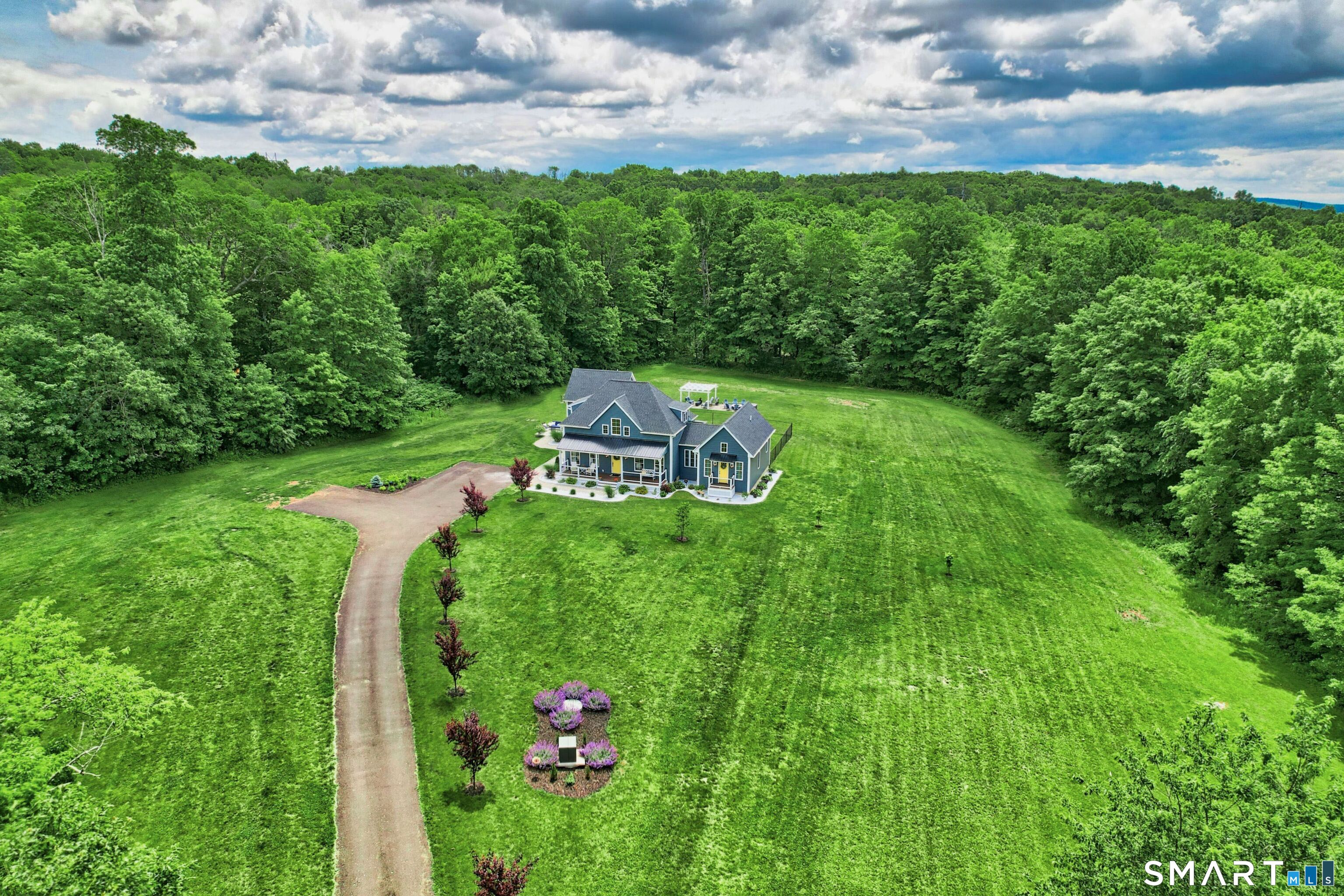 217 Hinman Road Watertown, CT 06795 - Photo 5 of 6