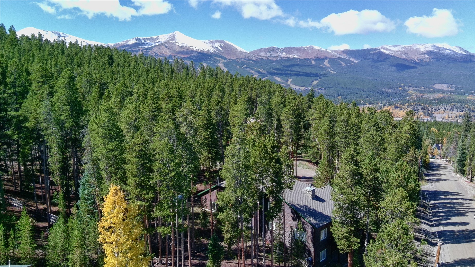696 Moonstone Road Breckenridge, CO 80424 - Photo 33 of 34 a view of a city with a mountain