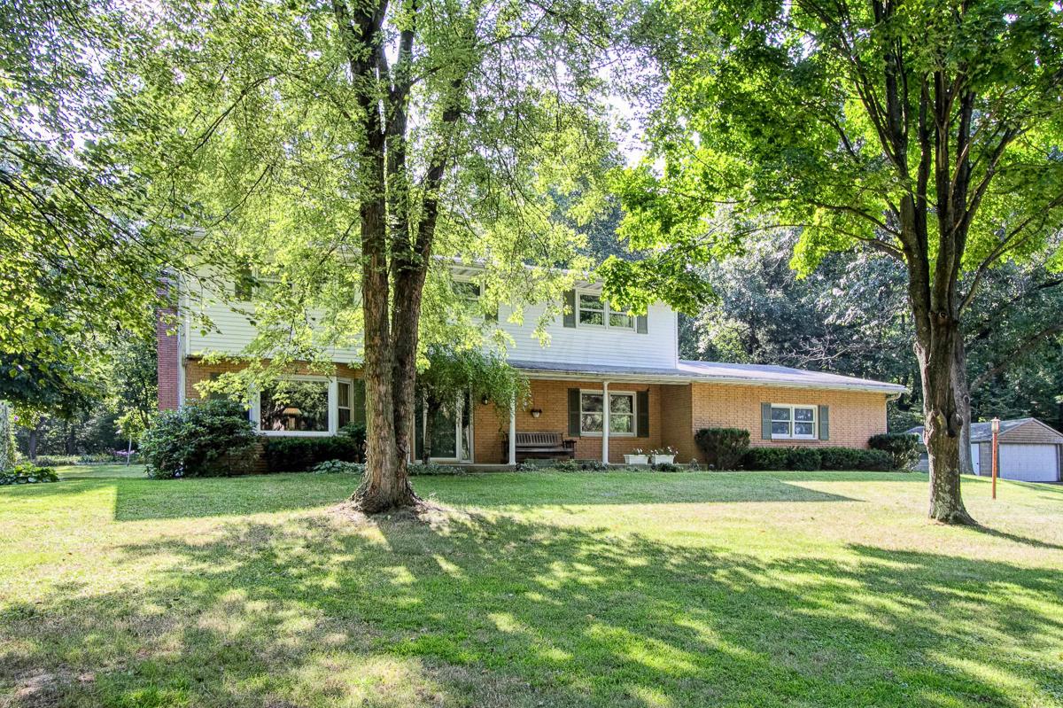 1140 Amanda Northern Road Northwest Lancaster, OH 43130 - Photo 1 of 25