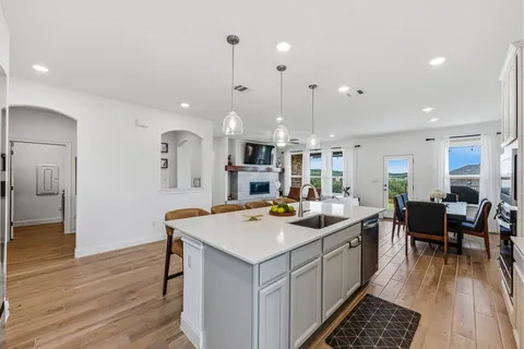 $595,000 | 6700 Cliff Rose Drive, Spicewood, TX 78669