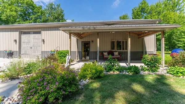 $500,000 | 2418 South 41st Road South, Cadillac, MI 49601