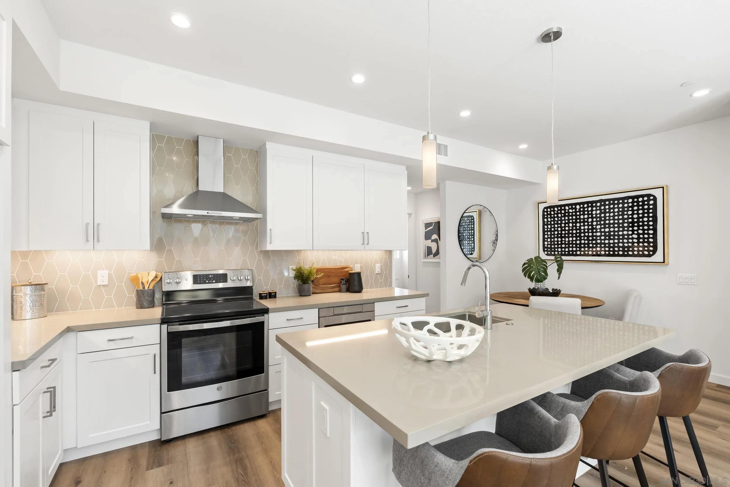 3309 Ruffin Road, Unit 14 San Diego, CA 92123 - Photo 16 of 41 Gallery Image 16