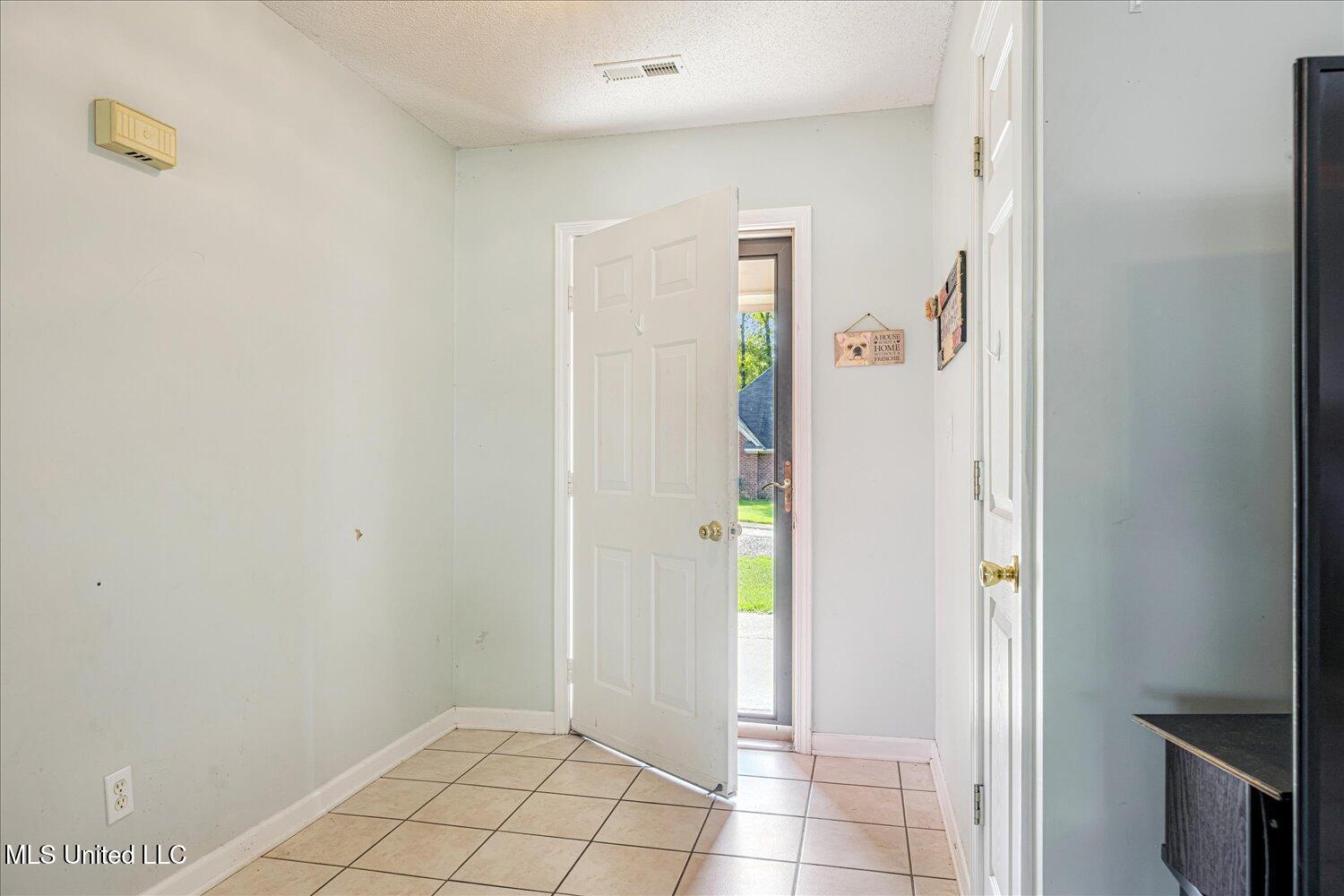 680 Timber Cove Hernando, MS 38632 - Photo 6 of 26 06-05-2576285sj-680 Timber Cove