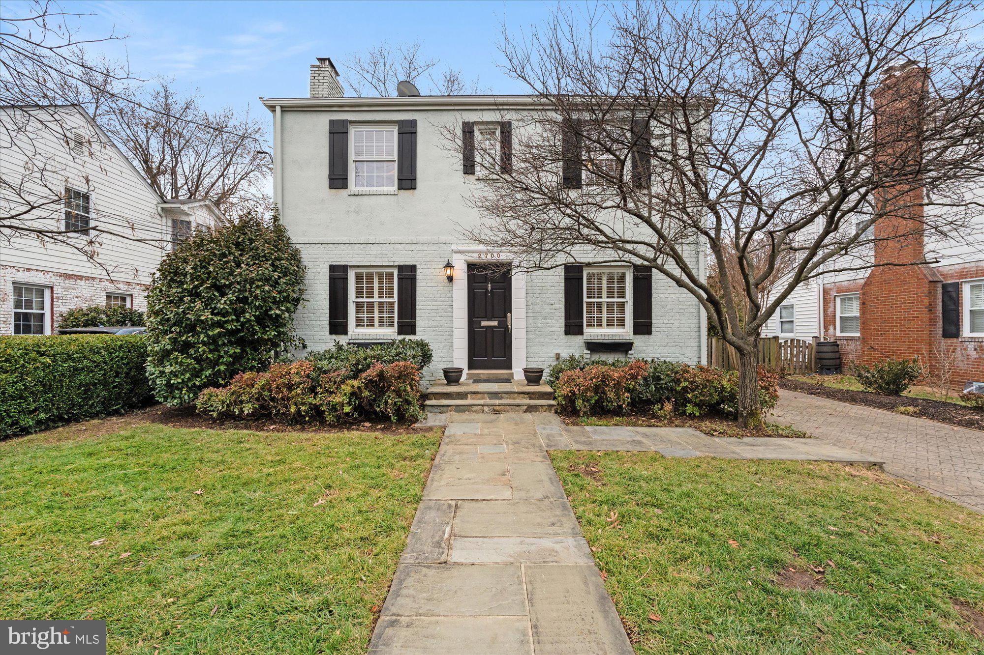 2700 Cameron Mills Road Alexandria, VA 22302 - Photo 1 of 43 Gallery Image 1