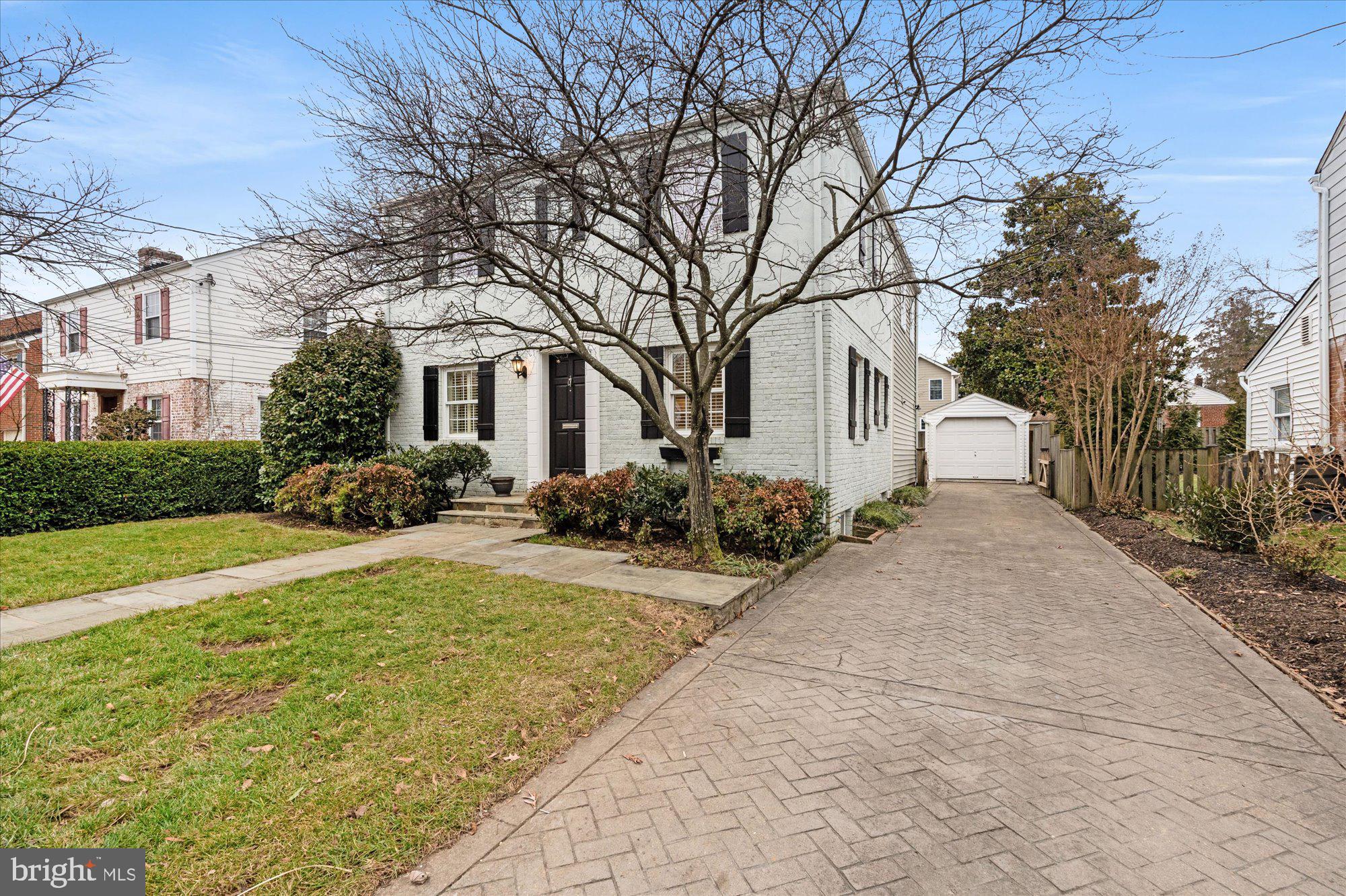 2700 Cameron Mills Road Alexandria, VA 22302 - Photo 2 of 43 Gallery Image 2