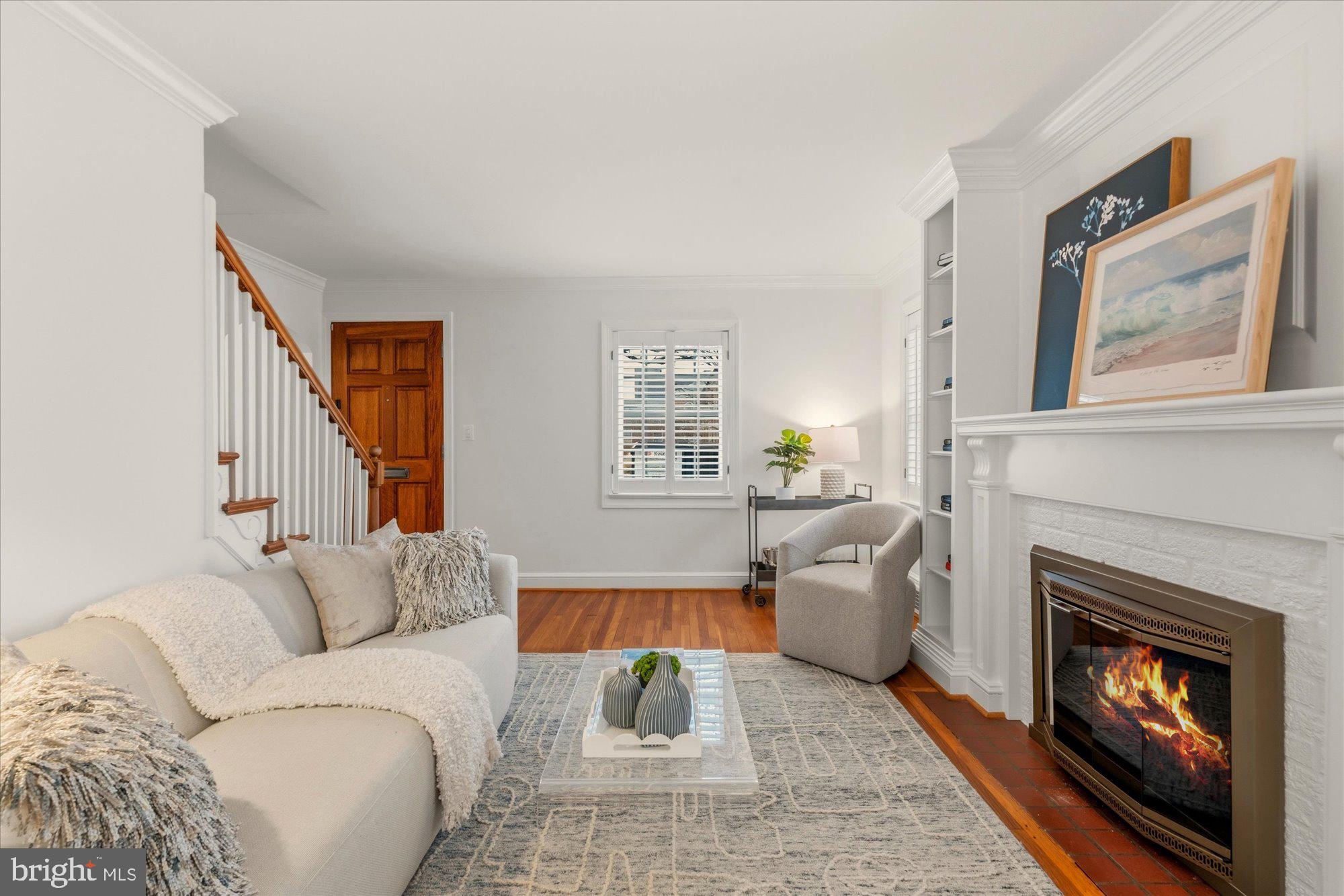 2700 Cameron Mills Road Alexandria, VA 22302 - Photo 4 of 43 Gallery Image 4