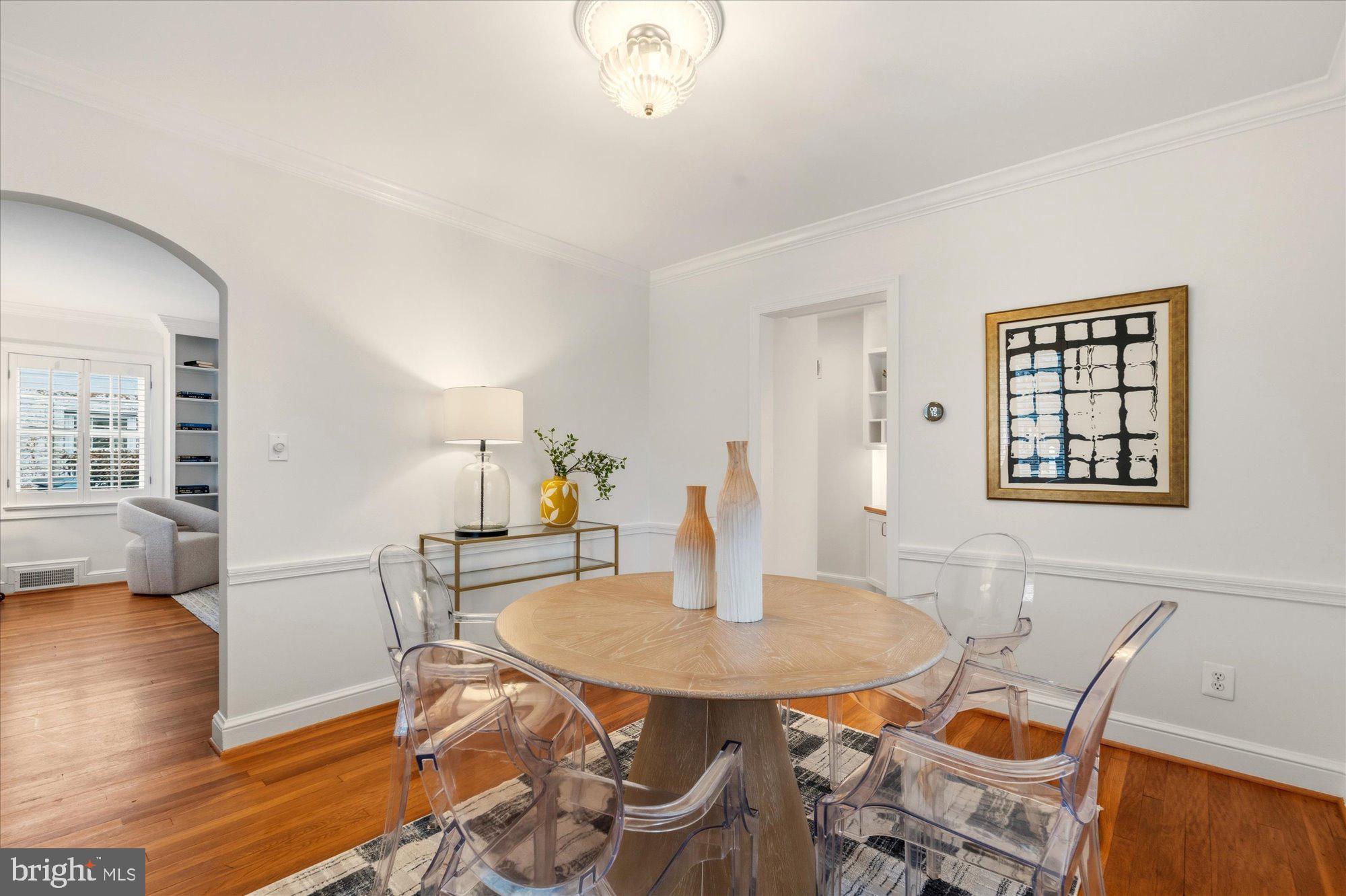 2700 Cameron Mills Road Alexandria, VA 22302 - Photo 9 of 43 Gallery Image 9