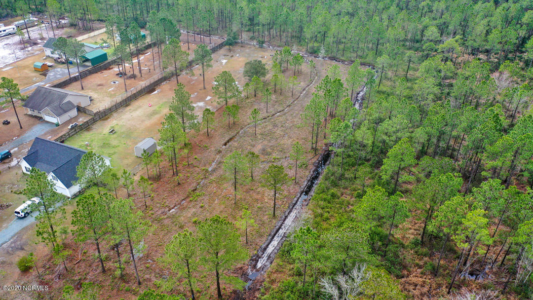 194 Folkstone Road Holly Ridge, NC 28445 - Photo 3 of 7 2