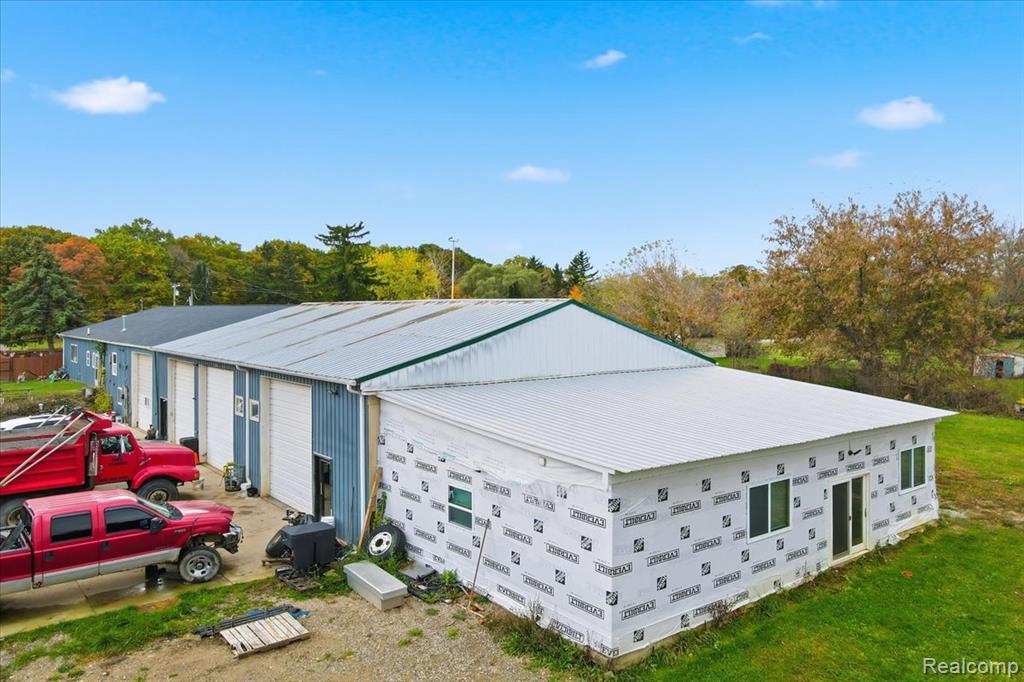 4718 Davison Road Lapeer, MI 48446 - Photo 11 of 36