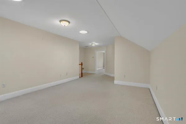 an empty room with a empty space