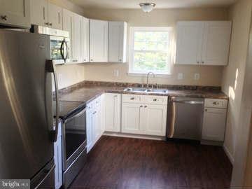 6675 Mackall Road St. Leonard, MD 20685 - Photo 3 of 6 Kitchen