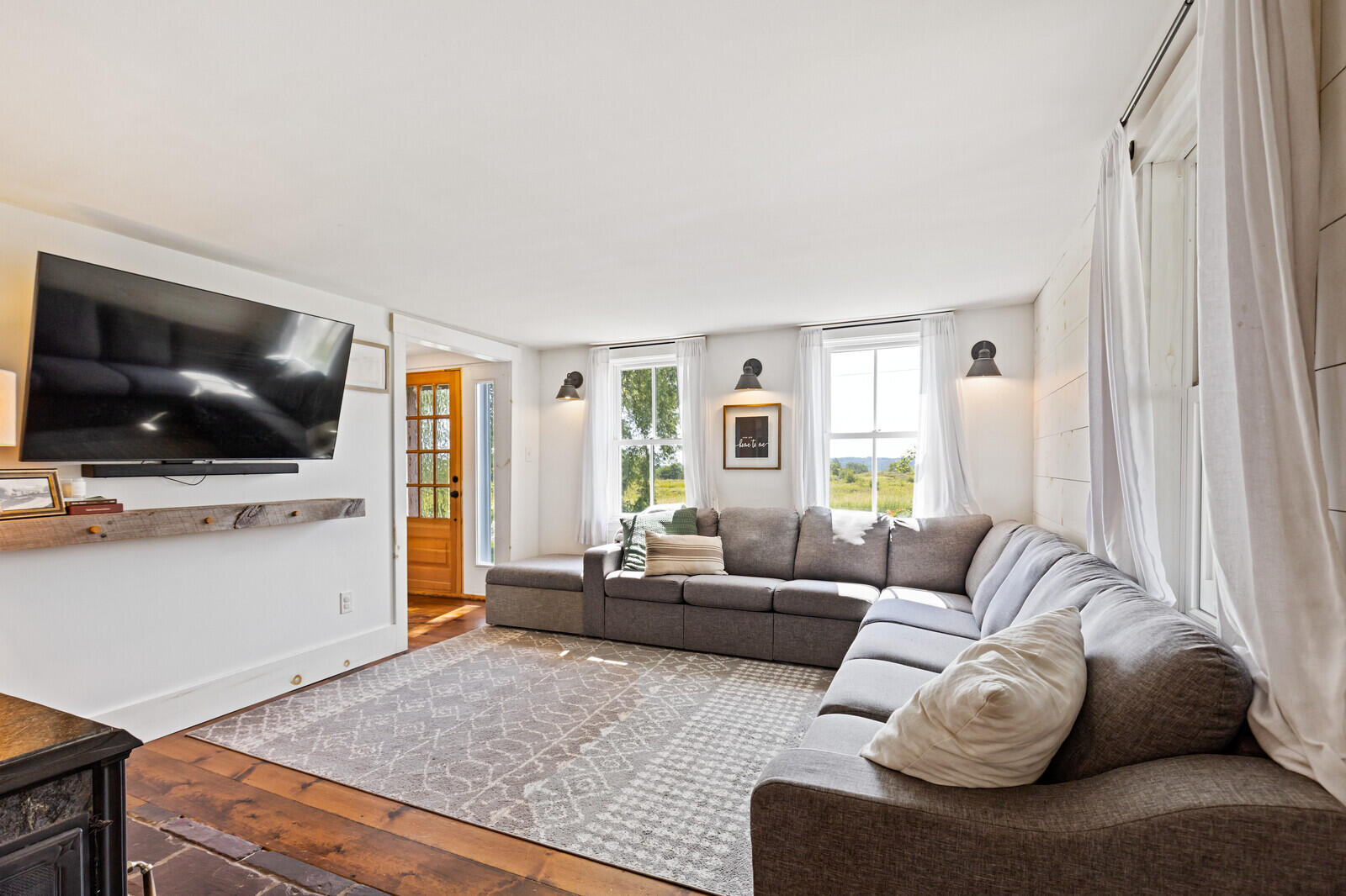 2140 Level Hill Road Palermo, ME 04354 - Photo 32 of 49 Livingroom