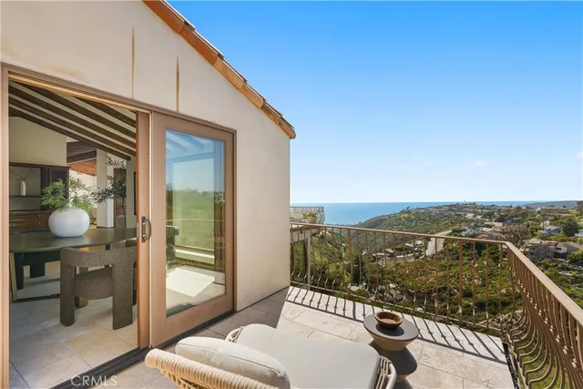 $6,195,000 | 2516 Temple Hills Drive, Laguna Beach, CA 92651