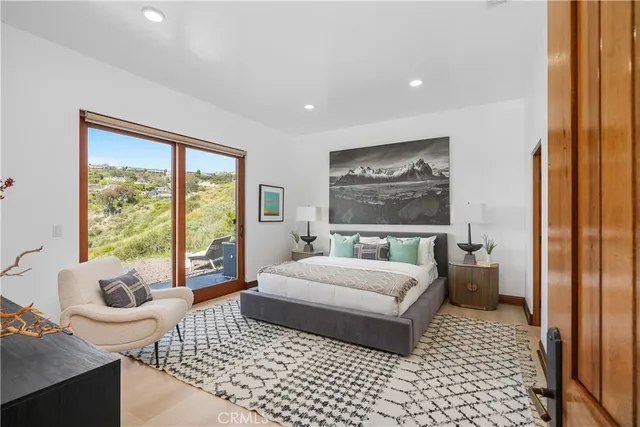 $6,195,000 | 2516 Temple Hills Drive, Laguna Beach, CA 92651