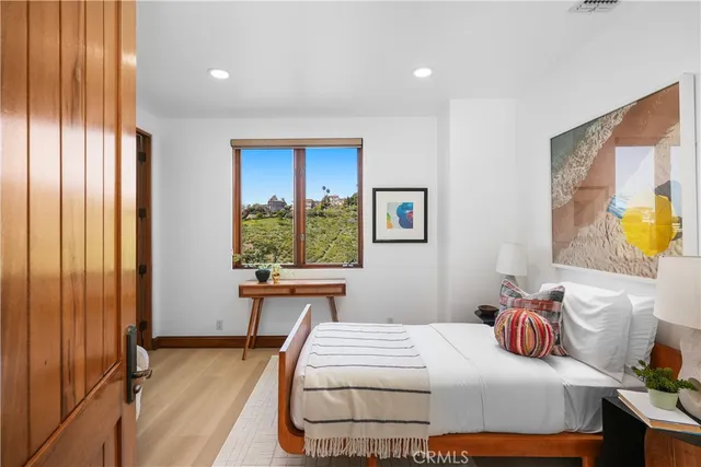 $6,195,000 | 2516 Temple Hills Drive, Laguna Beach, CA 92651