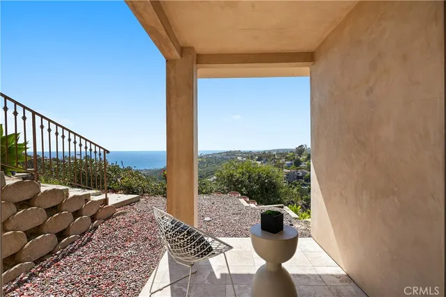 $6,195,000 | 2516 Temple Hills Drive, Laguna Beach, CA 92651