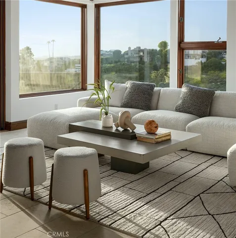 $6,195,000 | 2516 Temple Hills Drive, Laguna Beach, CA 92651