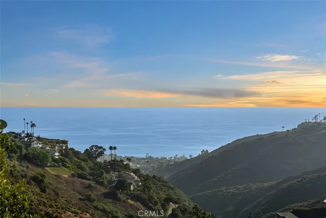 $6,195,000 | 2516 Temple Hills Drive, Laguna Beach, CA 92651