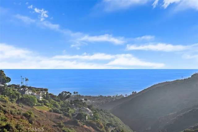 $6,195,000 | 2516 Temple Hills Drive, Laguna Beach, CA 92651