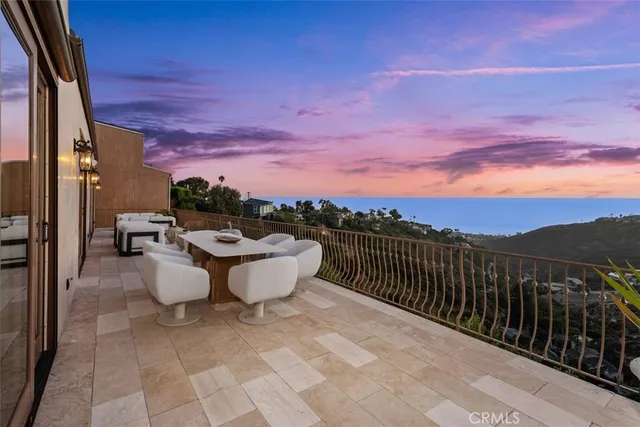 $6,195,000 | 2516 Temple Hills Drive, Laguna Beach, CA 92651