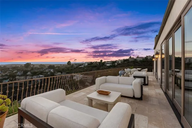 $6,195,000 | 2516 Temple Hills Drive, Laguna Beach, CA 92651