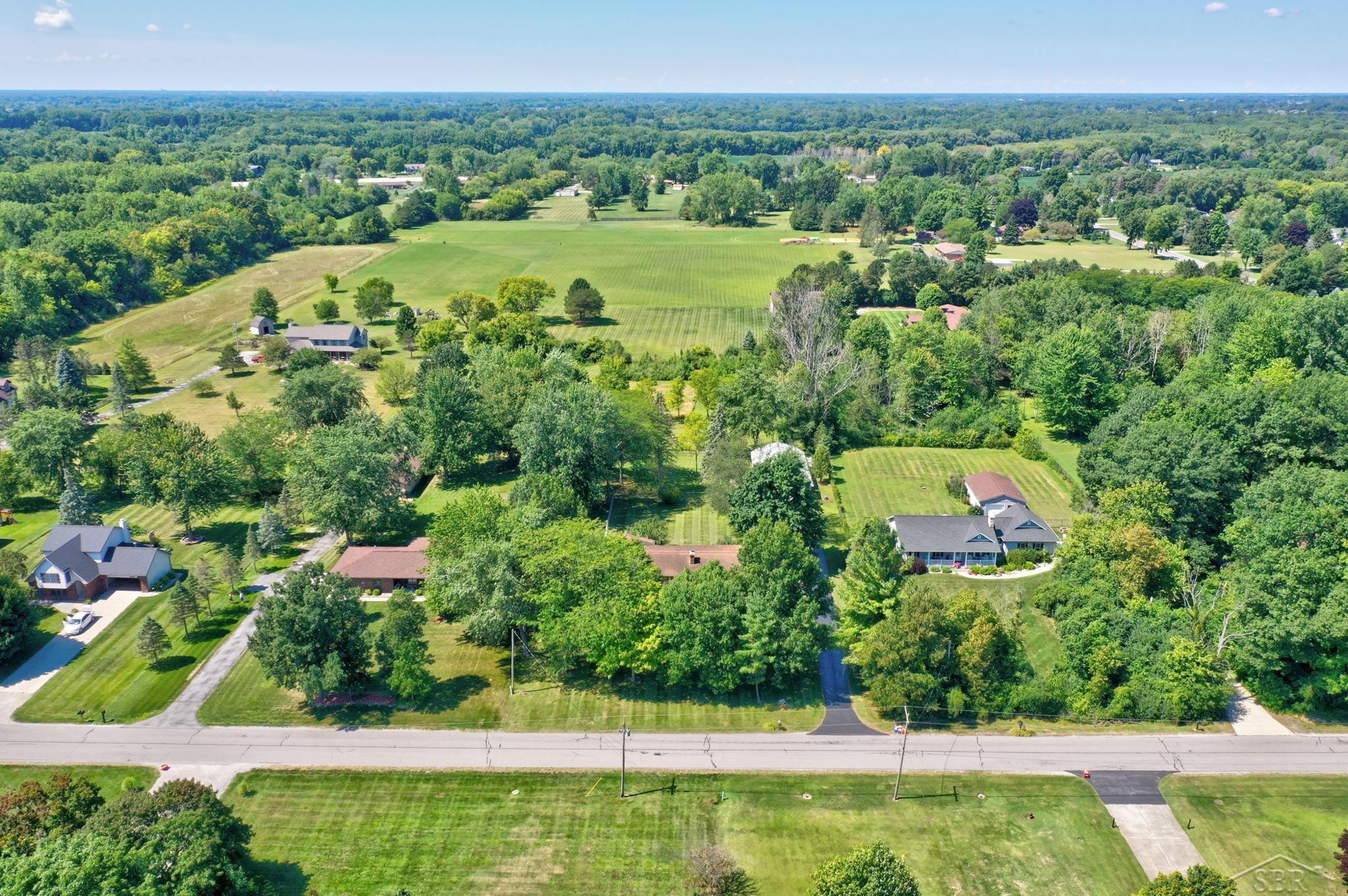 3895 Hackett Road Saginaw, MI 48603 - Photo 63 of 78 50087372-62.JPG