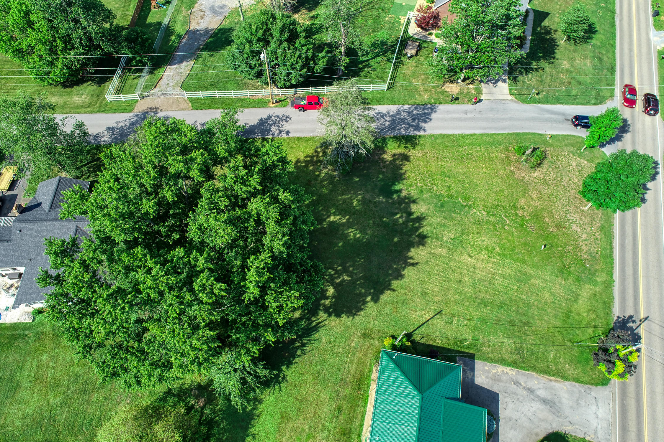228 Colonial Heights Road, Unit 2 Kingsport, TN 37663 - Photo 1 of 15 Givens. 228 Colonial. Kpt MLSa (6 of 16