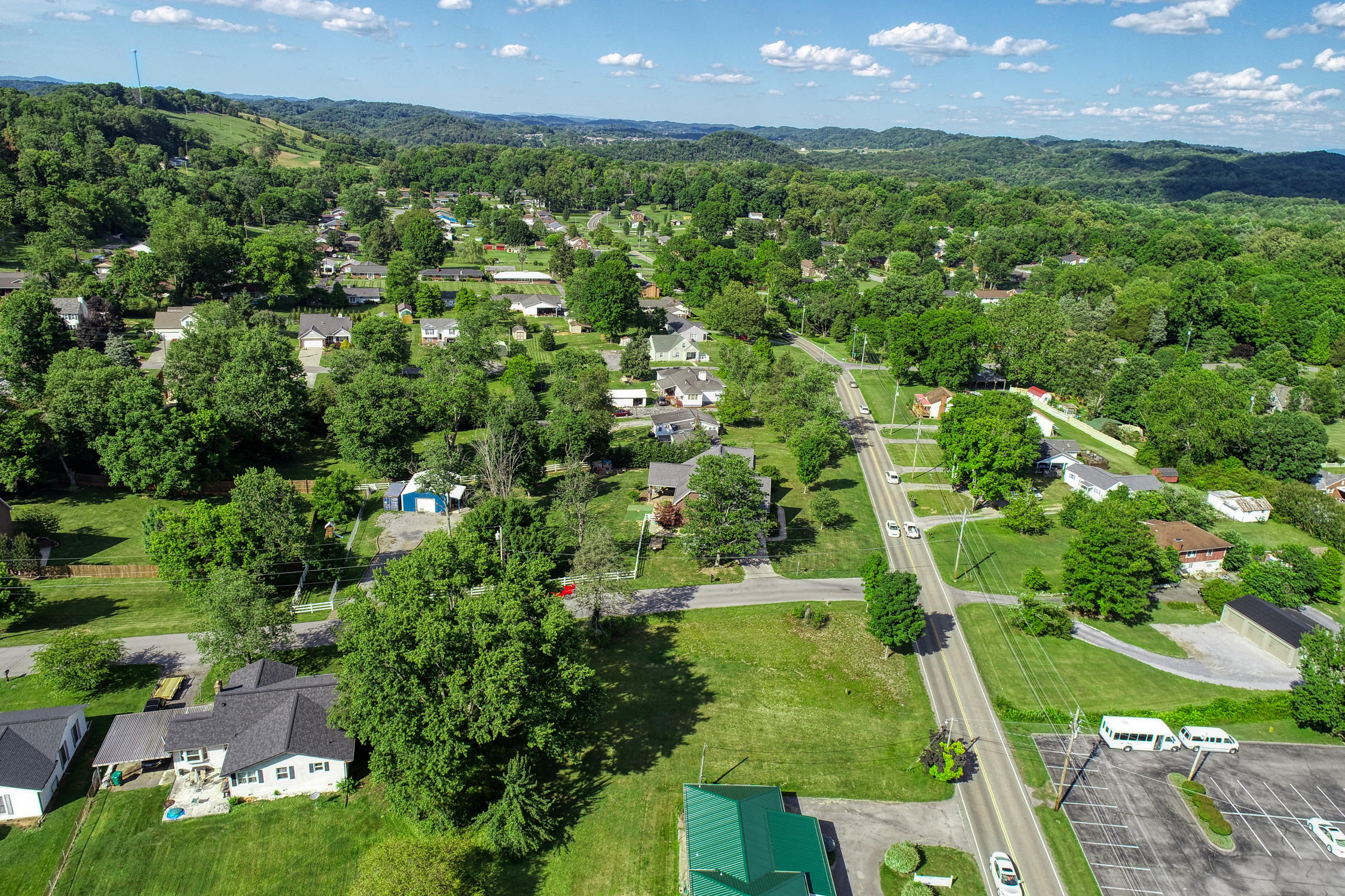 228 Colonial Heights Road, Unit 2 Kingsport, TN 37663 - Photo 5 of 15 Givens. 228 Colonial. Kpt MLSa (10 of 1