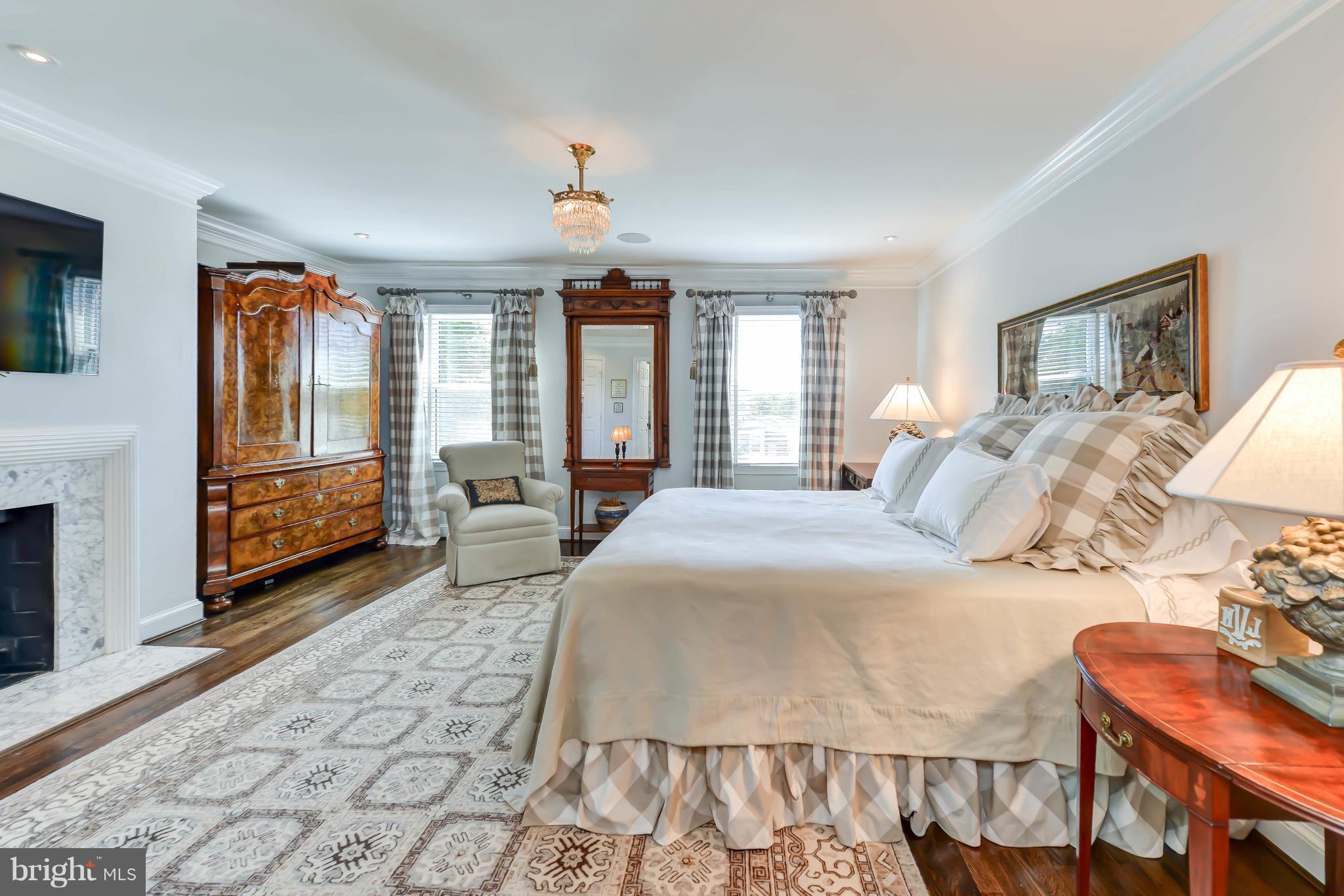 4220 River Road Northwest Washington, DC 20016 - Photo 19 of 30 Bedroom (Master)